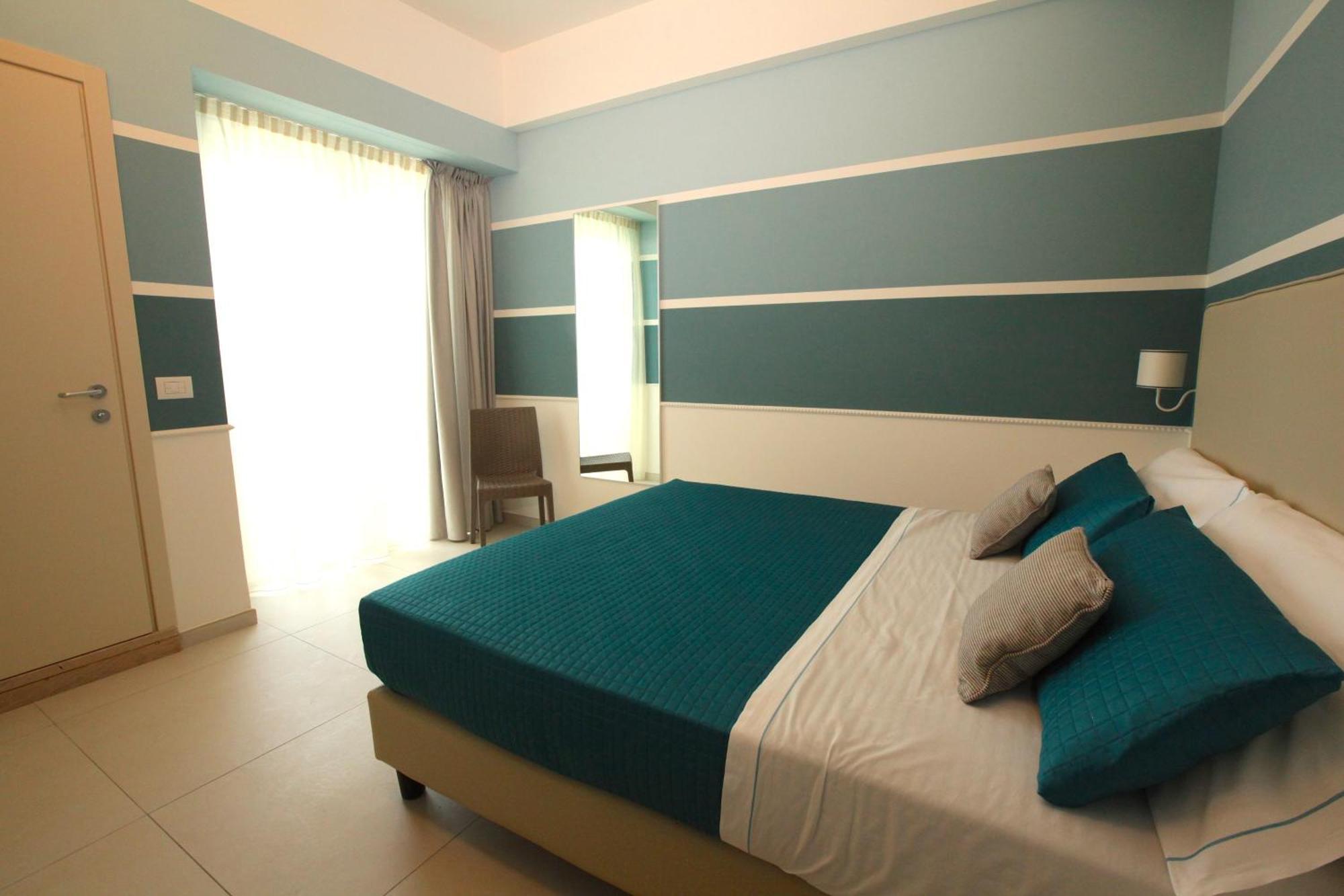 Hotel Ambassador Marotta Kültér fotó