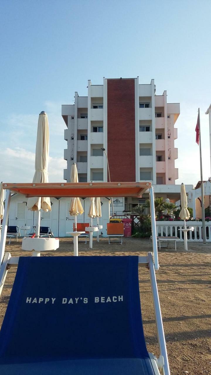 Hotel Ambassador Marotta Kültér fotó